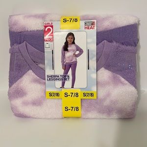 Sherpa Top and Leggings Set.                             Size (S) 7/8